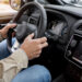Mașina pornește cu ajutor, dar problema revine? Ce merită verificat
